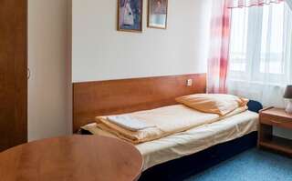 Отель Hotel Mixbud Бяла-Подляска Двухместный номер с 2 отдельными кроватями-6